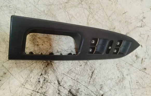 Volkswagen Touran I Front door window switch trim 1T1867371H