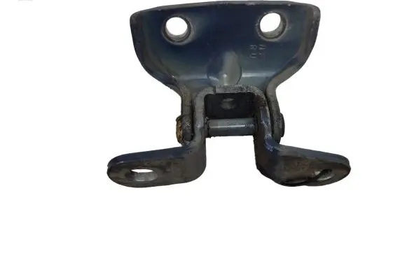 Hyundai i40 Front door lower hinge A046057