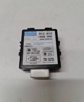 Subaru Forester SF Immobilizer control unit/module 88205FC001 1555000013 96110570