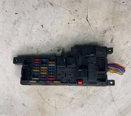 Volvo S60 Fuse module 8637841 518322326
