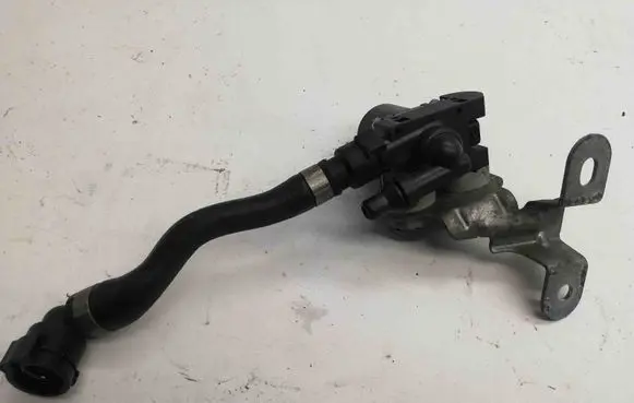 BMW X6 F16 Electric auxiliary coolant/water pump 8517589