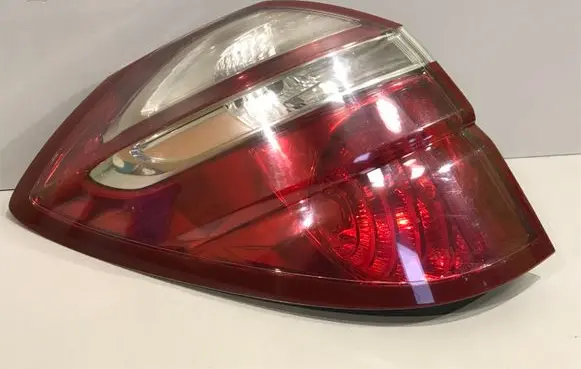Subaru Legacy Rear/tail lights 22020952
