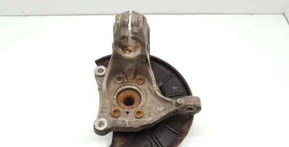 Volkswagen PASSAT B6 Front wheel hub 3C0407258F