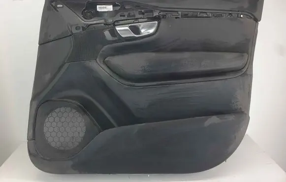 Volvo XC90 Front door card panel trim 39828181