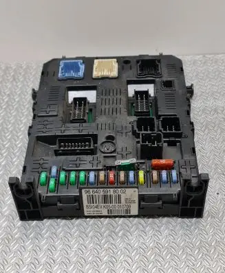 Peugeot 308 Comfort/convenience module 966405918002 281208364 281192496D