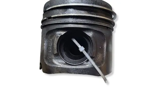 BMW 1 E81 E87 Piston N47