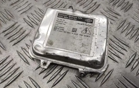 Skoda Octavia Mk2 (1Z) Headlight ballast module Xenon 5DV00961000