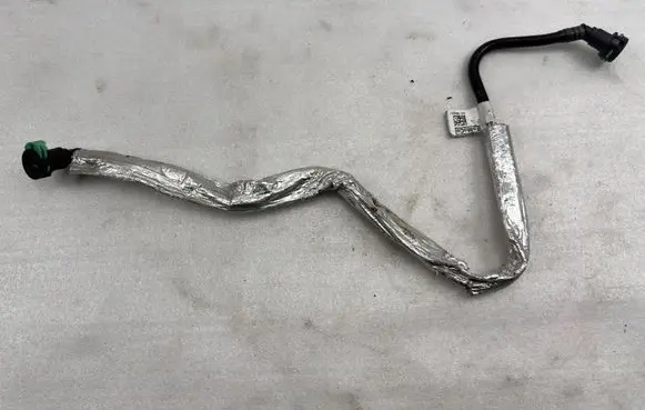 Ford Mustang VI Brake vacuum hose/pipe JR3C9G273