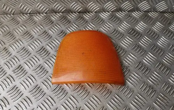 Audi 100 200 5000 C3 Front indicator light 42667R6