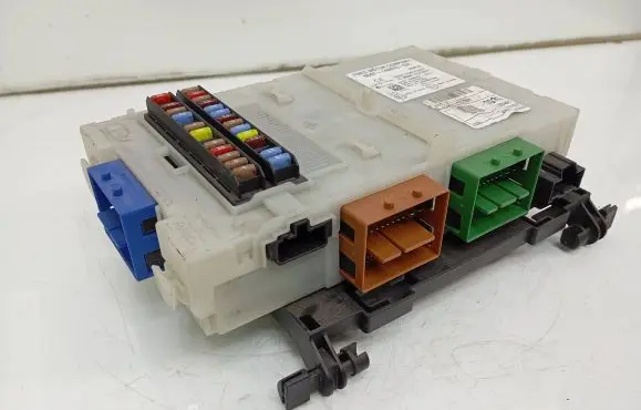 Ford S-MAX Fuse module 6G9T14A073DH 116RA000084 3659AF01125TP