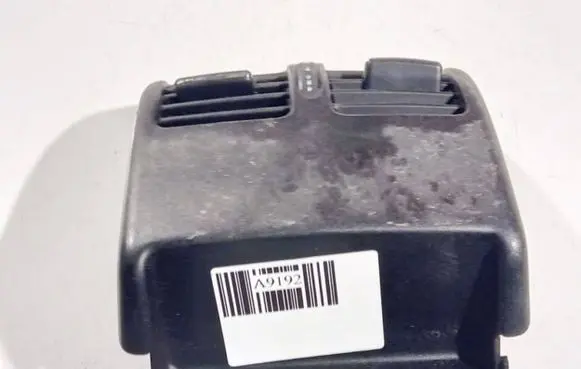 Mercedes-Benz C AMG W204 Dash center air vent grill a2048300354