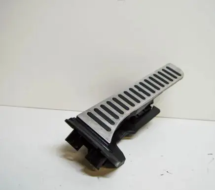 Skoda Octavia Mk2 (1Z) Accelerator throttle pedal 1K2721503AF