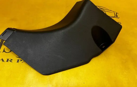 Toyota RAV 4 (XA50) Other sill/pillar trim element 6211242070 62112-42070 62112-42080