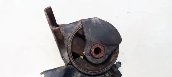 KIA Sportage Engine mount bracket