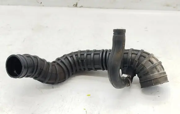 Opel Omega B2 Intercooler hose/pipe 90528814