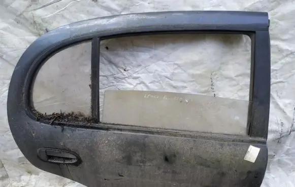 Lexus GS 300 400 430 Rear door pilkos