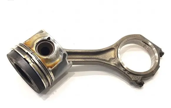 Audi Q7 4L Piston with connecting rod
