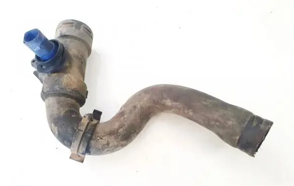Audi A4 S4 B5 8D Engine coolant pipe/hose 4b0121049d