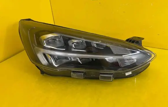 Ford Focus Headlight/headlamp MX7B13E014GC