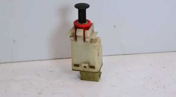 BMW 3 E36 Brake pedal sensor switch 6131 1378210