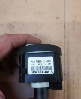 Volkswagen PASSAT B6 Light switch 1K0941431A 748500260000