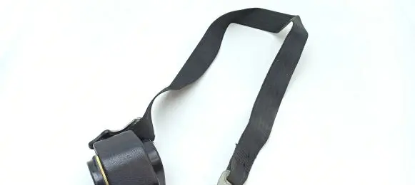Mercedes-Benz COMPAKT W115 Front seatbelt 1148601485 E43029 01802590