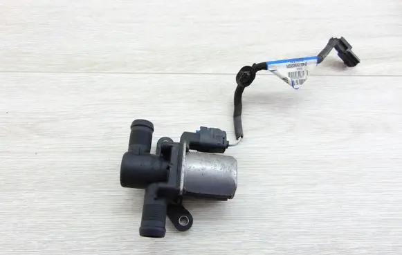 Renault Megane IV Electric auxiliary coolant/water pump 212309316R