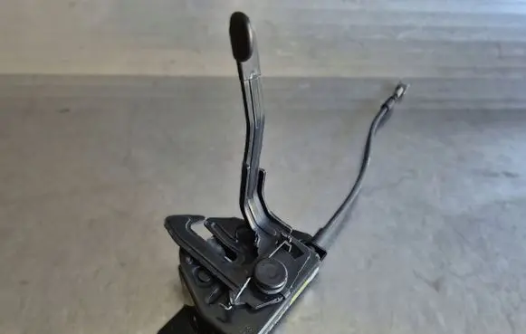 Hyundai Veloster Engine bonnet/hood lock/catch
