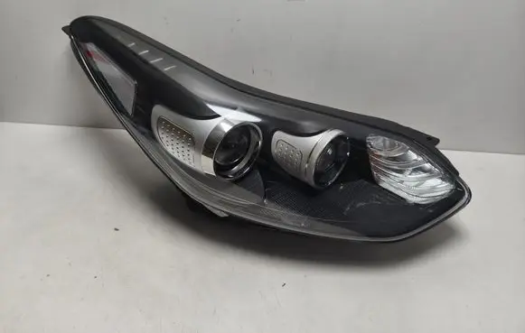 KIA Sportage Headlight/headlamp 92102F1011 F192104710