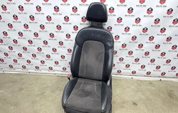 Audi Q5 SQ5 8R Front driver seat