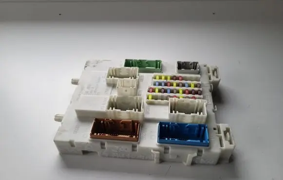Ford Kuga II Fuse module