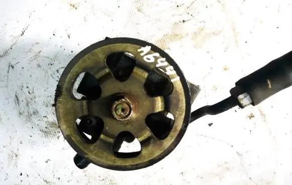 Ford Mondeo MK IV Power steering pump rbd004467b