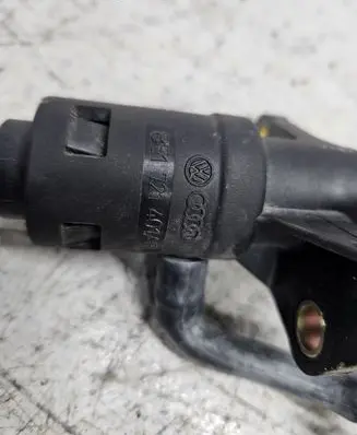 Audi A6 S6 C5 4B Clutch master cylinder 8E1721401AF