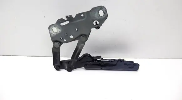 Engine bonnet/hood hinges