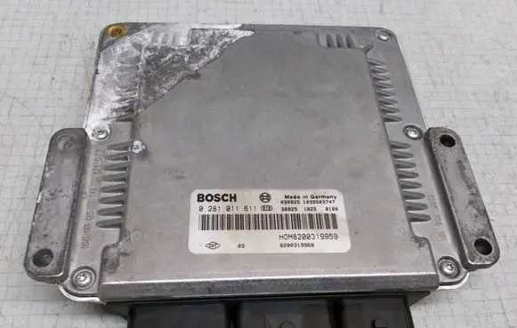 Mitsubishi Space Star Engine control unit/module 0281011611 8200319968