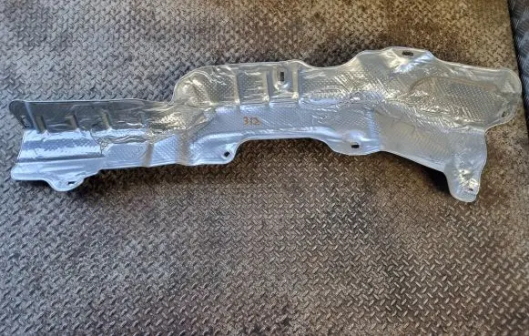 Jeep Grand Cherokee Exhaust heat shield 68038805AF