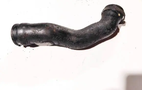 Audi 80 90 S2 B4 Intercooler hose/pipe 
