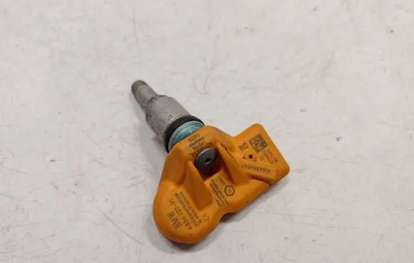 BMW 5 F10 F11 Tire pressure sensor 6856227 36106856227