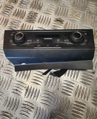 Audi A4 S4 B8 8K Climate control unit 8T2820043AF