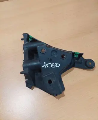 Volvo XC60 Front bumper mounting bracket 31383164