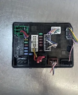 Renault Trafic III (X82) Fuse box set 