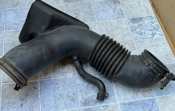 Hyundai Sonata Intercooler hose/pipe 281383K010
