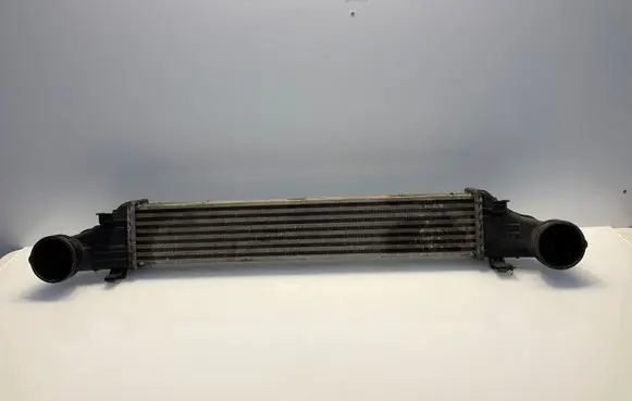 Mercedes-Benz E W211 Intercooler radiator A2115001102 G1592002 2115001102