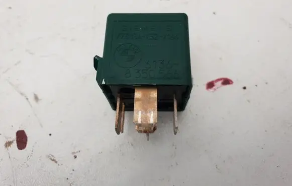 BMW 5 E34 Other relay 8350566 61368350566