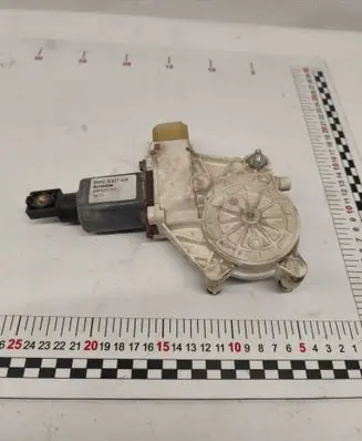 Front door window regulator motor