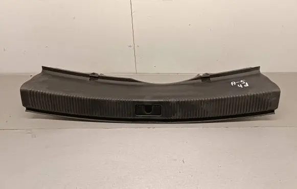Audi A5 Sportback 8TA Trunk/boot sill cover protection 8T8864483