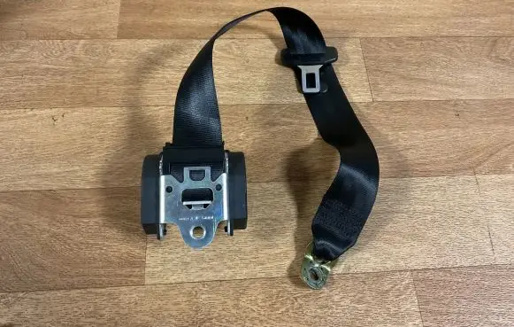 Audi A6 S6 C6 4F Rear seatbelt 4F0857805E 605827100