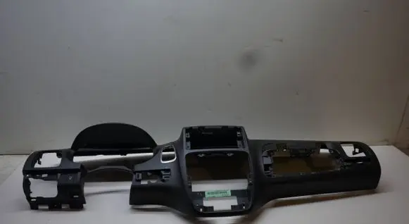 Chrysler Town u0026 Country V Dashboard L0201240