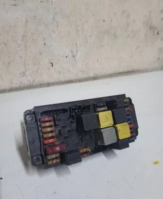 Mercedes-Benz E W211 Fuse module 2095451101 5DK00848511