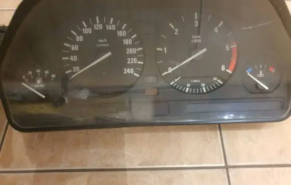 BMW 5 E34 Speedometer (instrument cluster) 8361119 6160531013 8359362